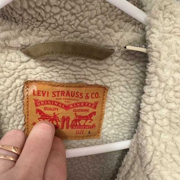 Levi's Men's Brown Sherpa-Lined Trucker Jacket - Picture 7 of 9